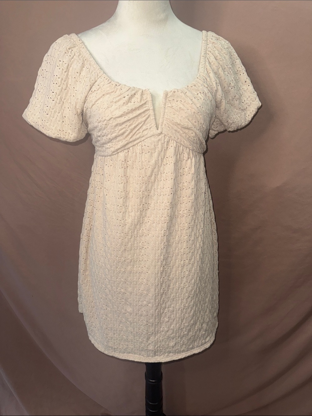 NWOT URBAN Romantics Cream Eyelet Mini Dress with Puff Sleeves